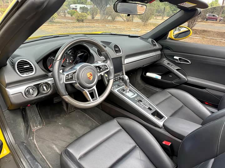 Фото 4 - Porsche 718