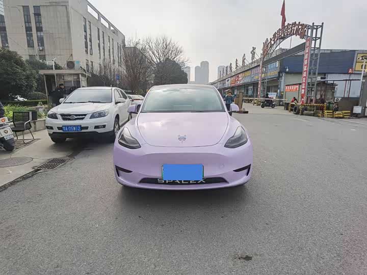 Фото 2 - Tesla Model Y