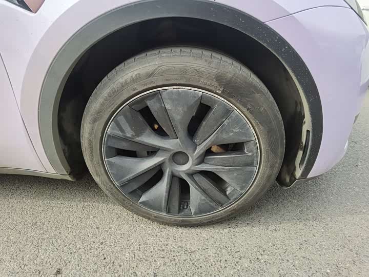 Фото 6 - Tesla Model Y