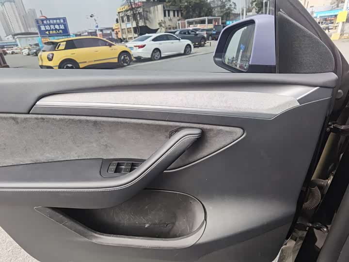 Фото 9 - Tesla Model Y