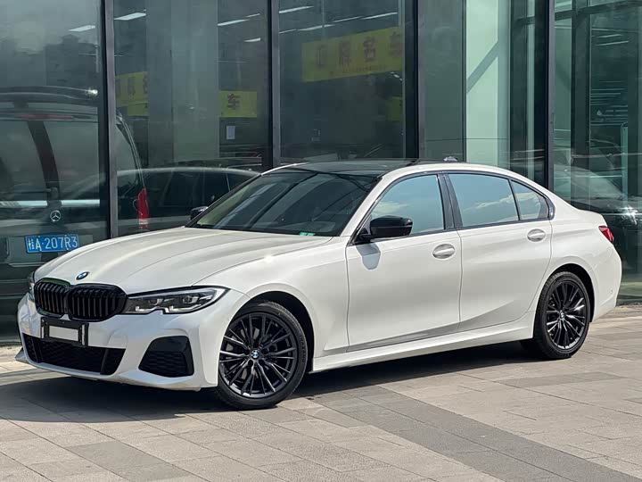 Фото 1 - BMW 3 Series