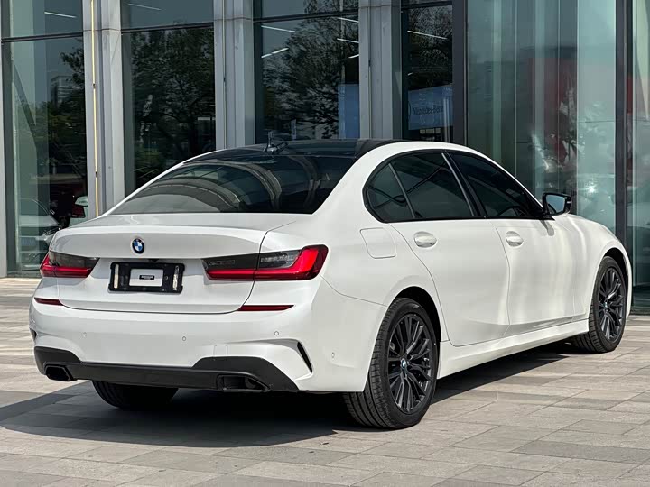 Фото 4 - BMW 3 Series