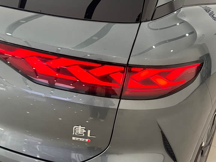 Фото 6 - BYD Tang L