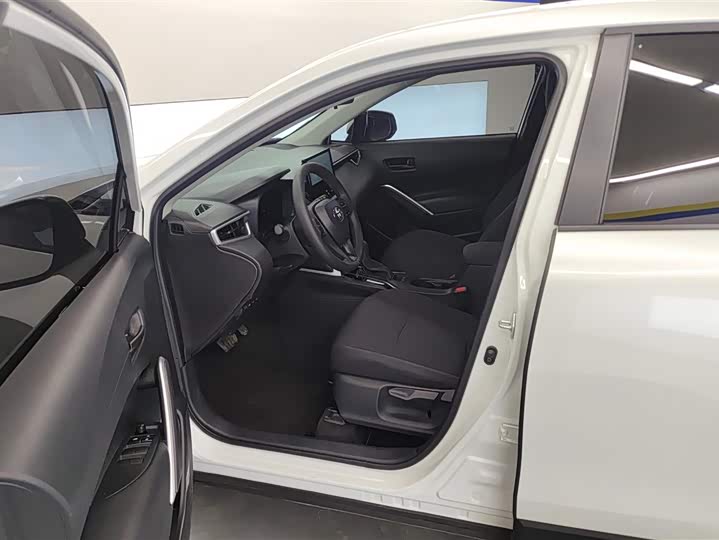 Фото 9 - Toyota Corolla Cross