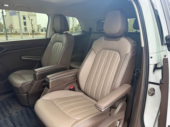 Фото 9 - Volkswagen Viloran