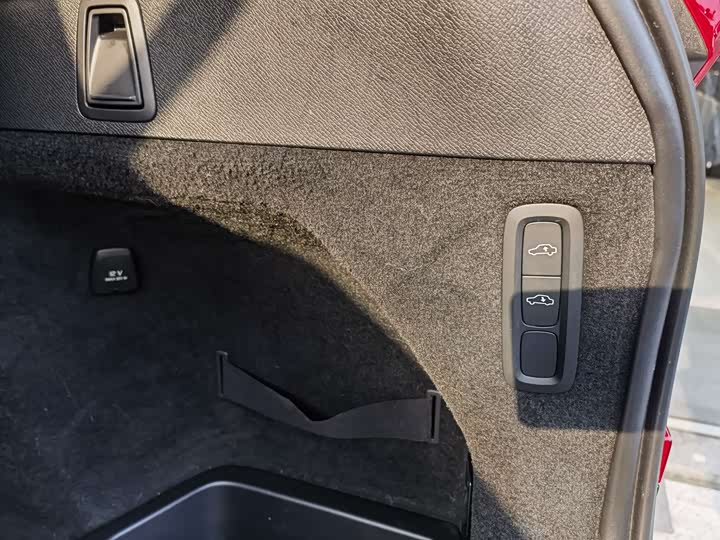 Фото 9 - Volvo XC90 Hybrid