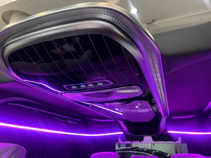 Фото 9 - Mercedes-Benz V-Class