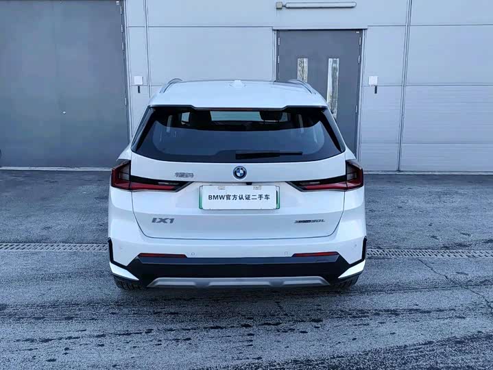 Фото 6 - BMW iX1