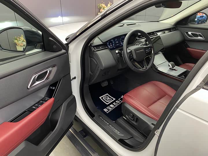 Фото 4 - Land Rover Range Rover Velar