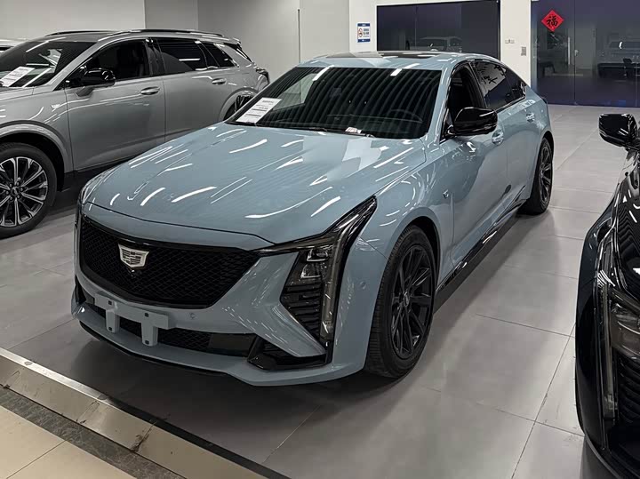 Фото 1 - Cadillac CT5