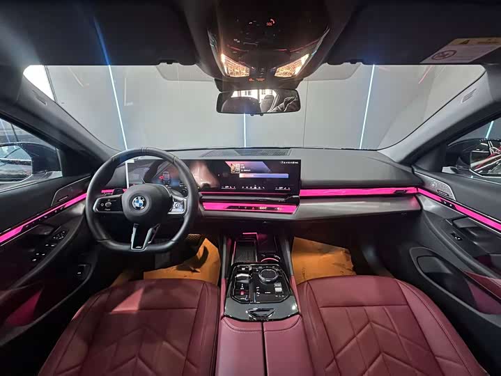 Фото 9 - BMW 5 Series