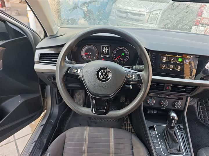 Фото 3 - Volkswagen Lavida