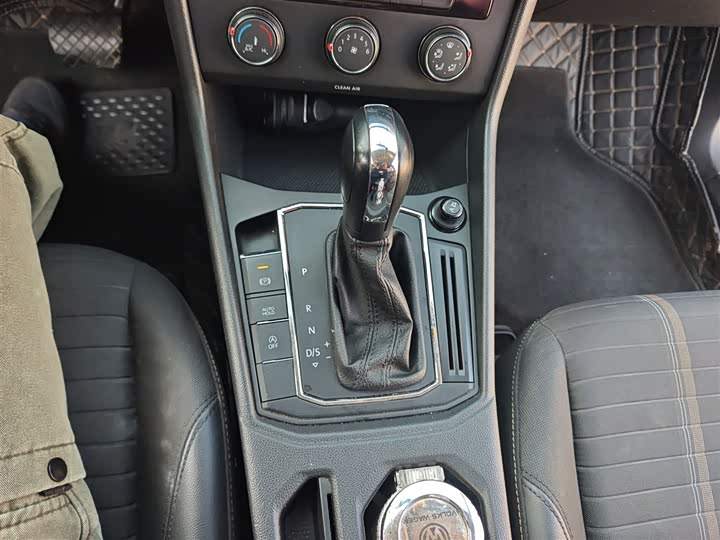 Фото 7 - Volkswagen Lavida