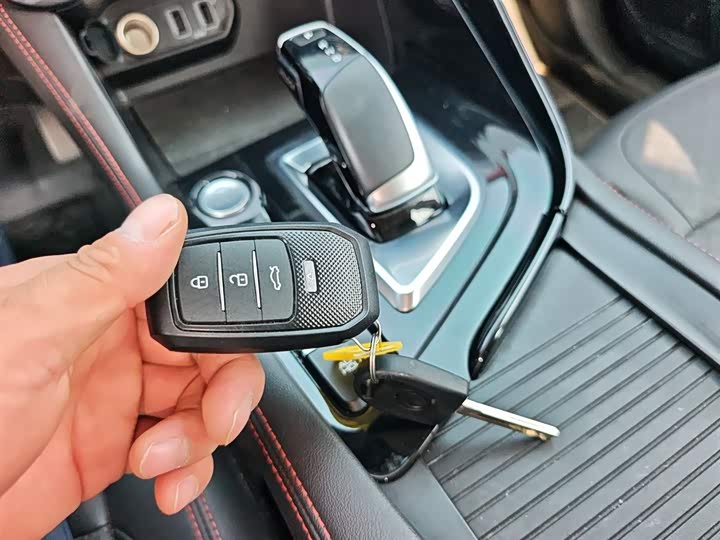 Фото 9 - Dongfeng Aeolus AX7