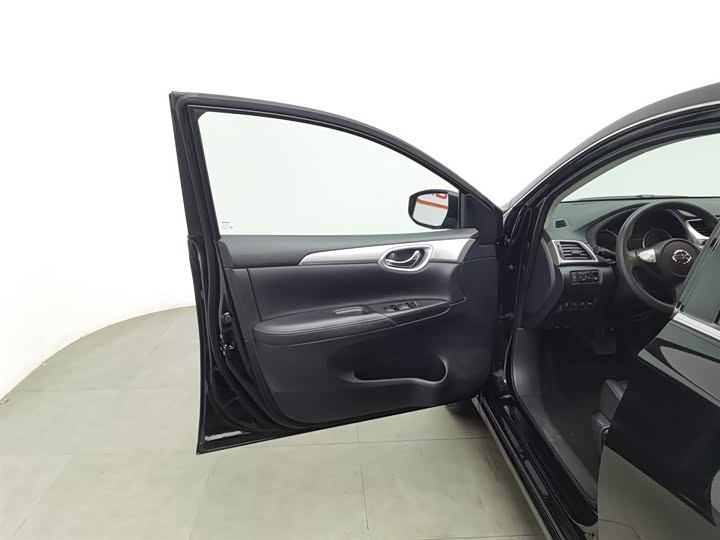 Фото 8 - Nissan Sylphy