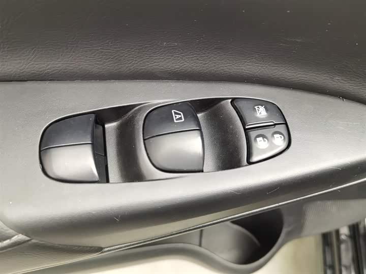 Фото 9 - Nissan Sylphy