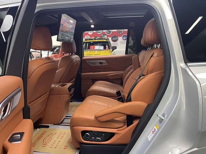 Фото 8 - Changan Deepal S09