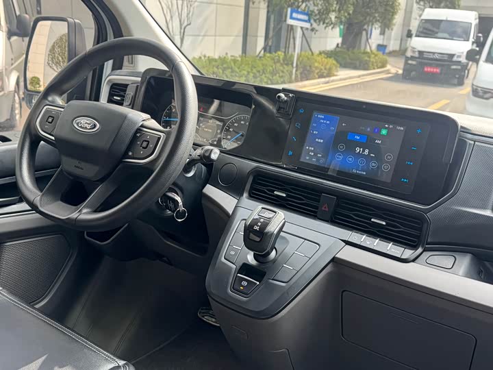 Фото 9 - Ford Transit