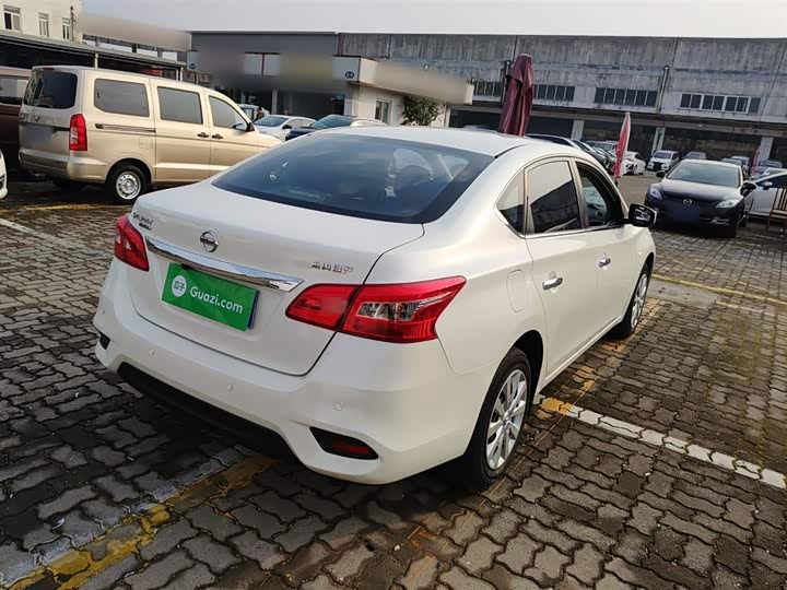 Фото 7 - Nissan Sylphy