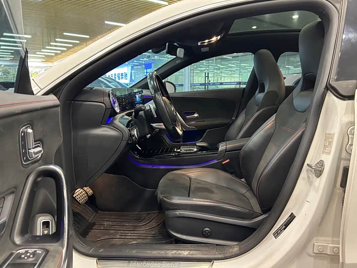 Фото 4 - Mercedes-Benz CLA-Class