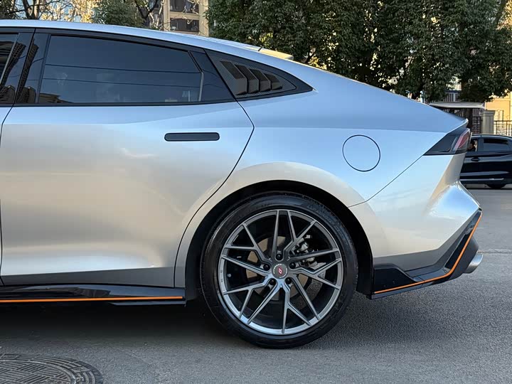 Фото 5 - Changan UNI-V