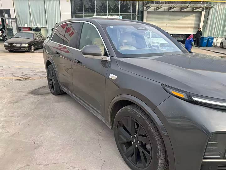 Фото 2 - LiXiang L8