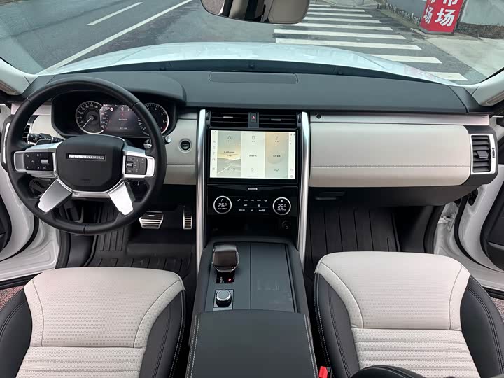 Фото 9 - Land Rover Discovery