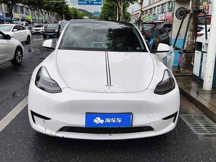 Фото 2 - Tesla Model Y