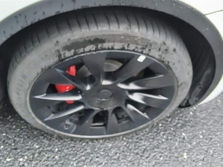 Фото 6 - Tesla Model Y