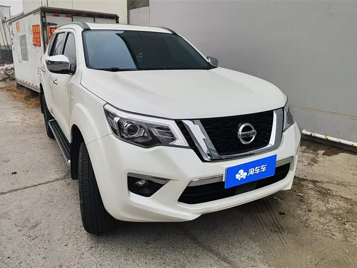 Фото 1 - Nissan Terra