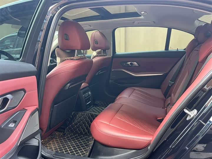 Фото 8 - BMW 3 Series