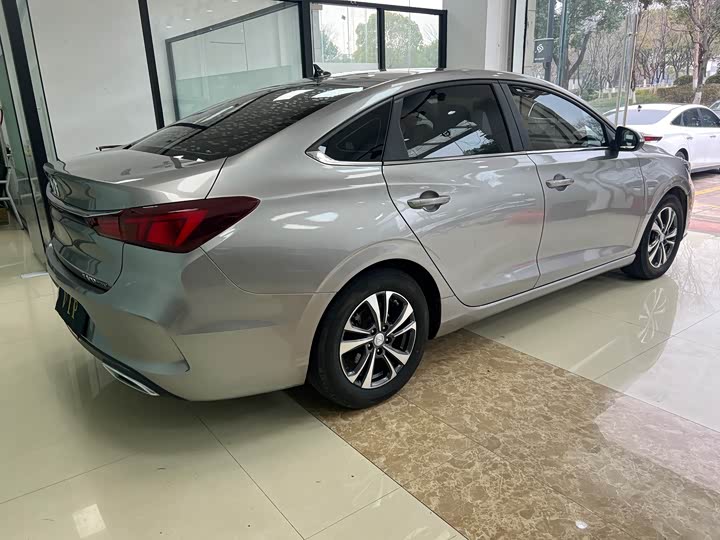 Фото 5 - Changan Eado Plus