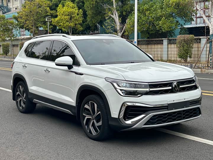 Фото 3 - Volkswagen Tharu