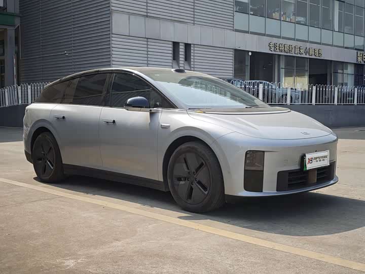 Фото 3 - LiXiang i6