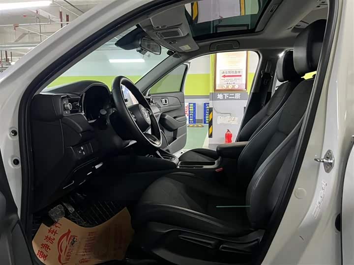 Фото 7 - Honda Vezel