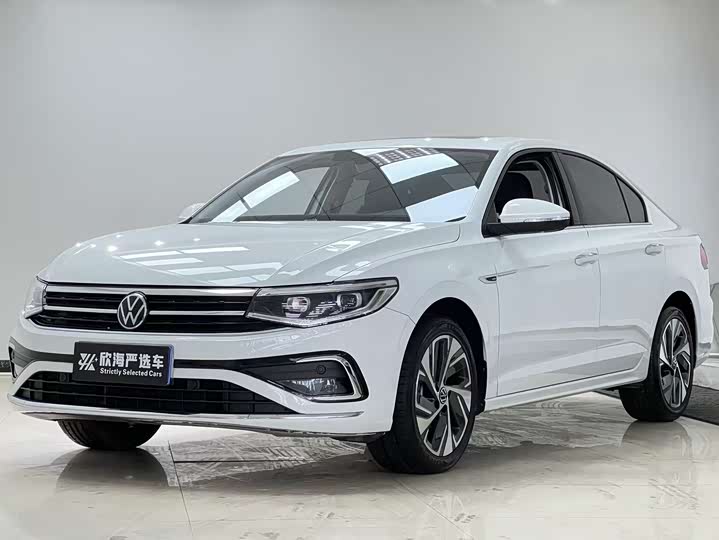 Фото 1 - Volkswagen Bora