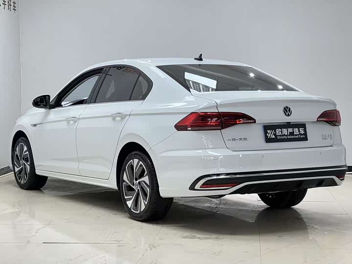 Фото 4 - Volkswagen Bora