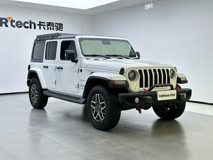 Фото 6 - Jeep Wrangler Hybrid