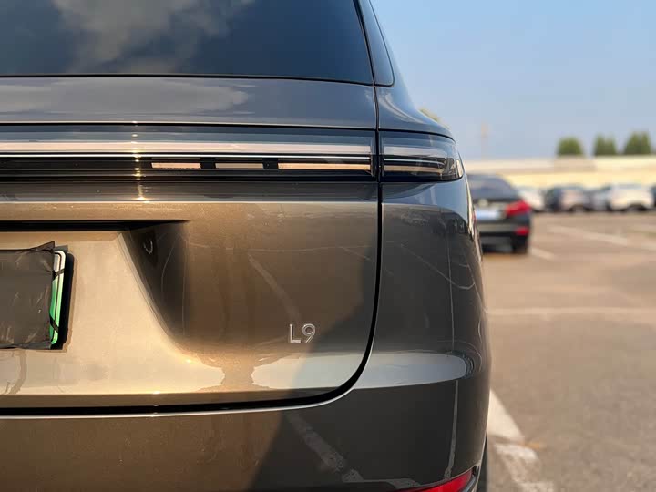 Фото 8 - LiXiang L9