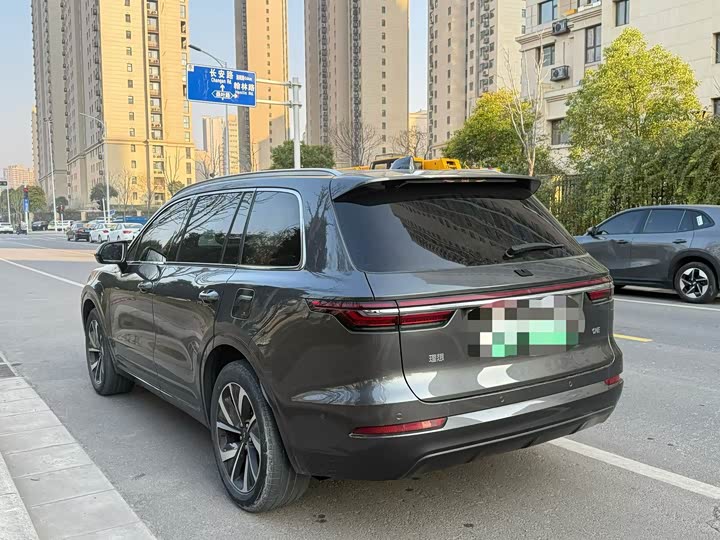 Фото 6 - LiXiang One