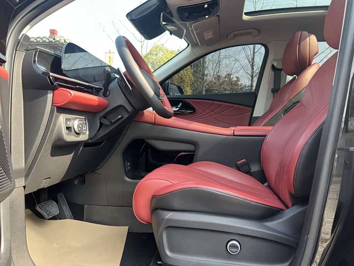 Фото 7 - Exeed RX