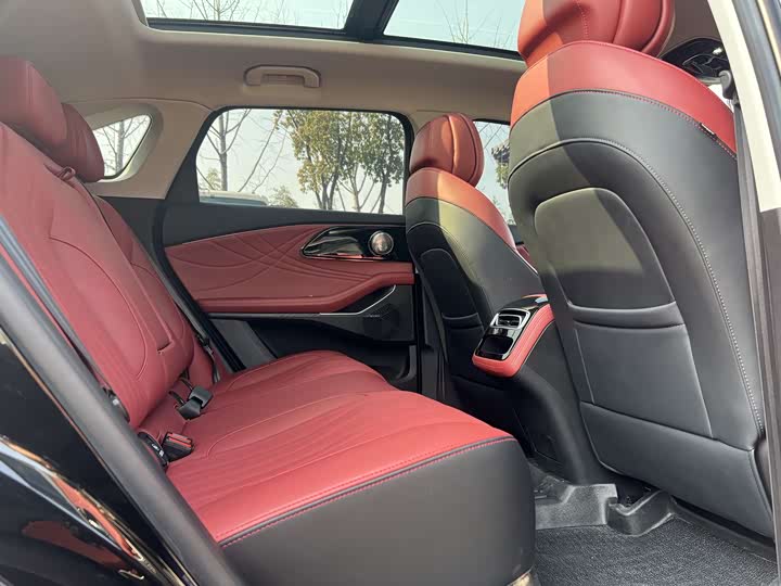 Фото 9 - Exeed RX