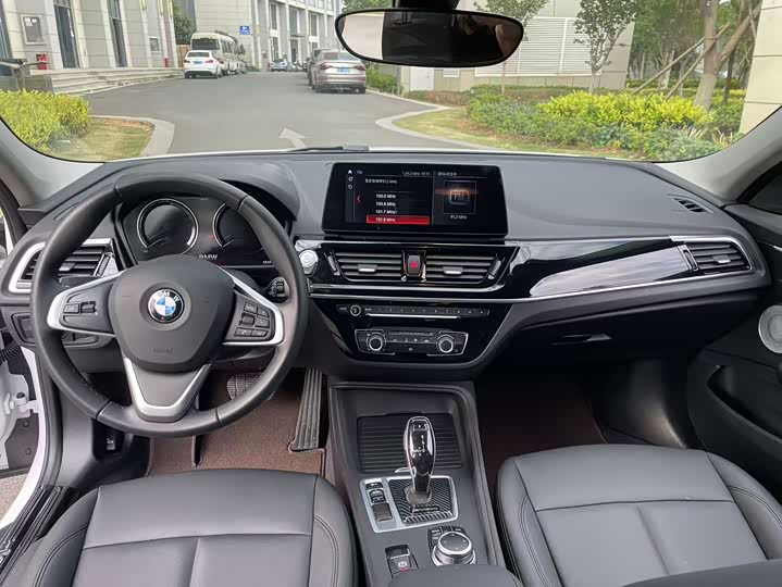 Фото 6 - BMW 1 Series