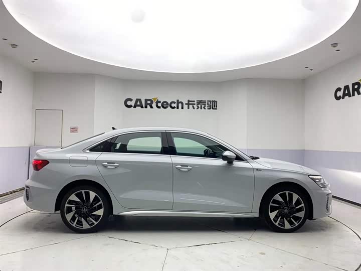 Фото 4 - Audi A3