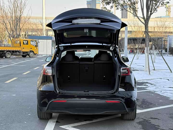 Фото 7 - Tesla Model Y