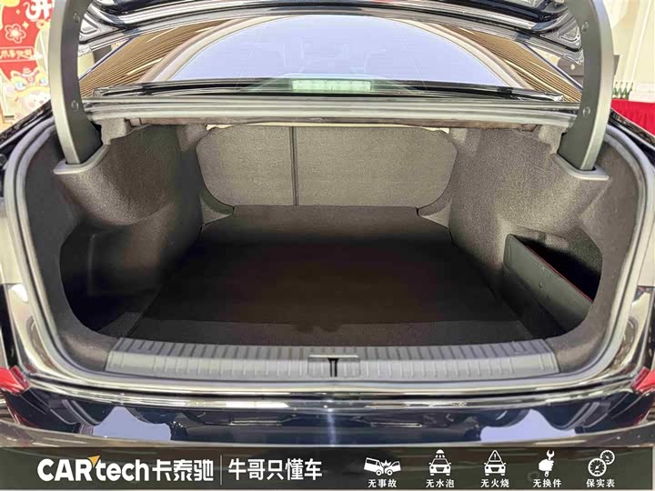 Фото 7 - Volkswagen Passat