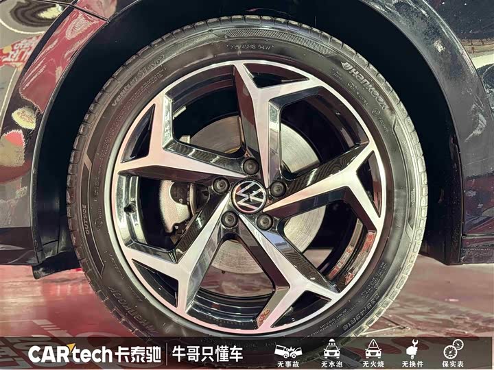 Фото 8 - Volkswagen Passat