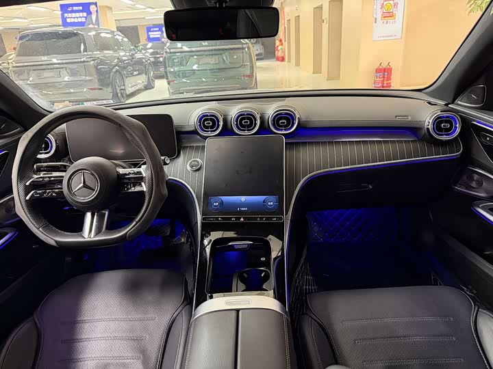 Фото 8 - Mercedes-Benz C-Class