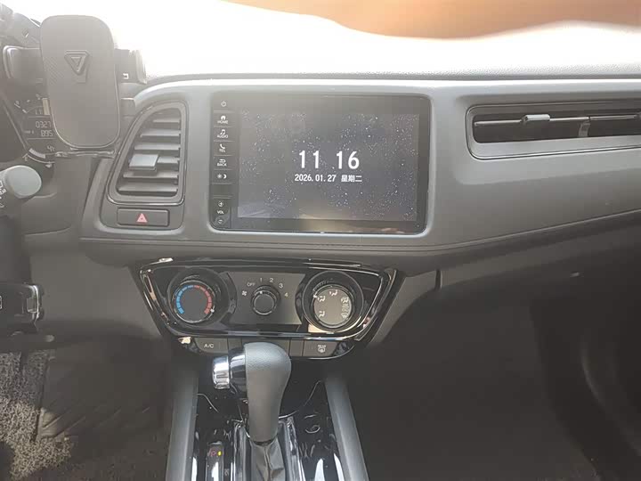 Фото 6 - Honda Vezel