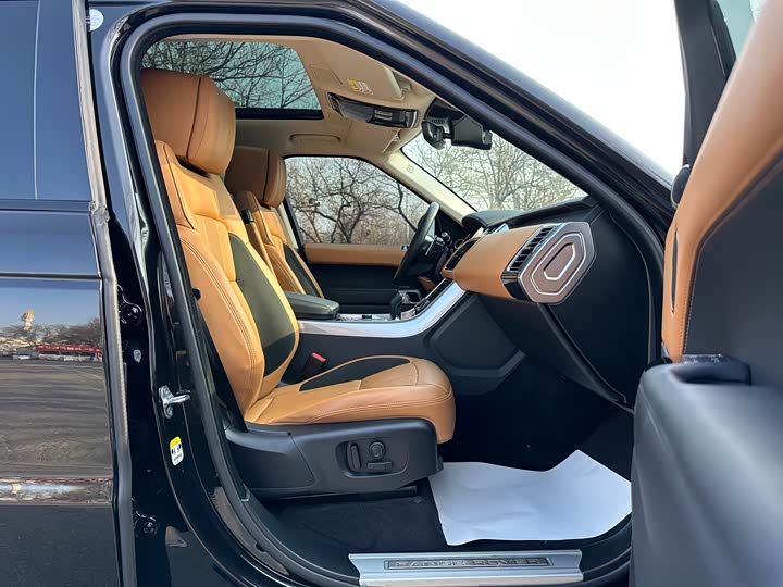 Фото 9 - Land Rover Range Rover Sport